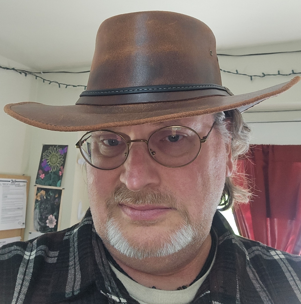 Meet your Posher, Thomas